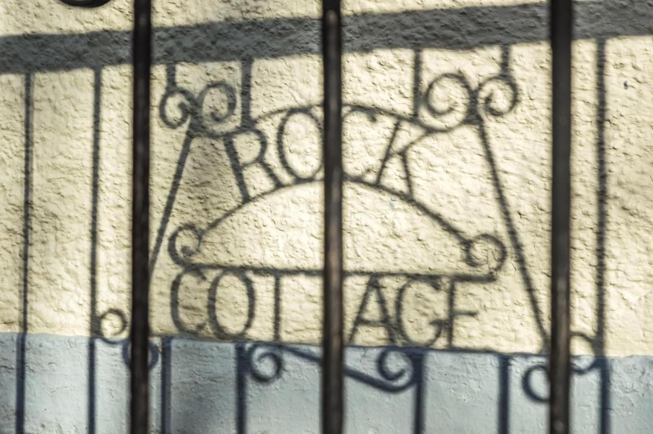 Rock Cottage - 3 Bedroom Holiday Home - フィッシュガード エクステリア 写真